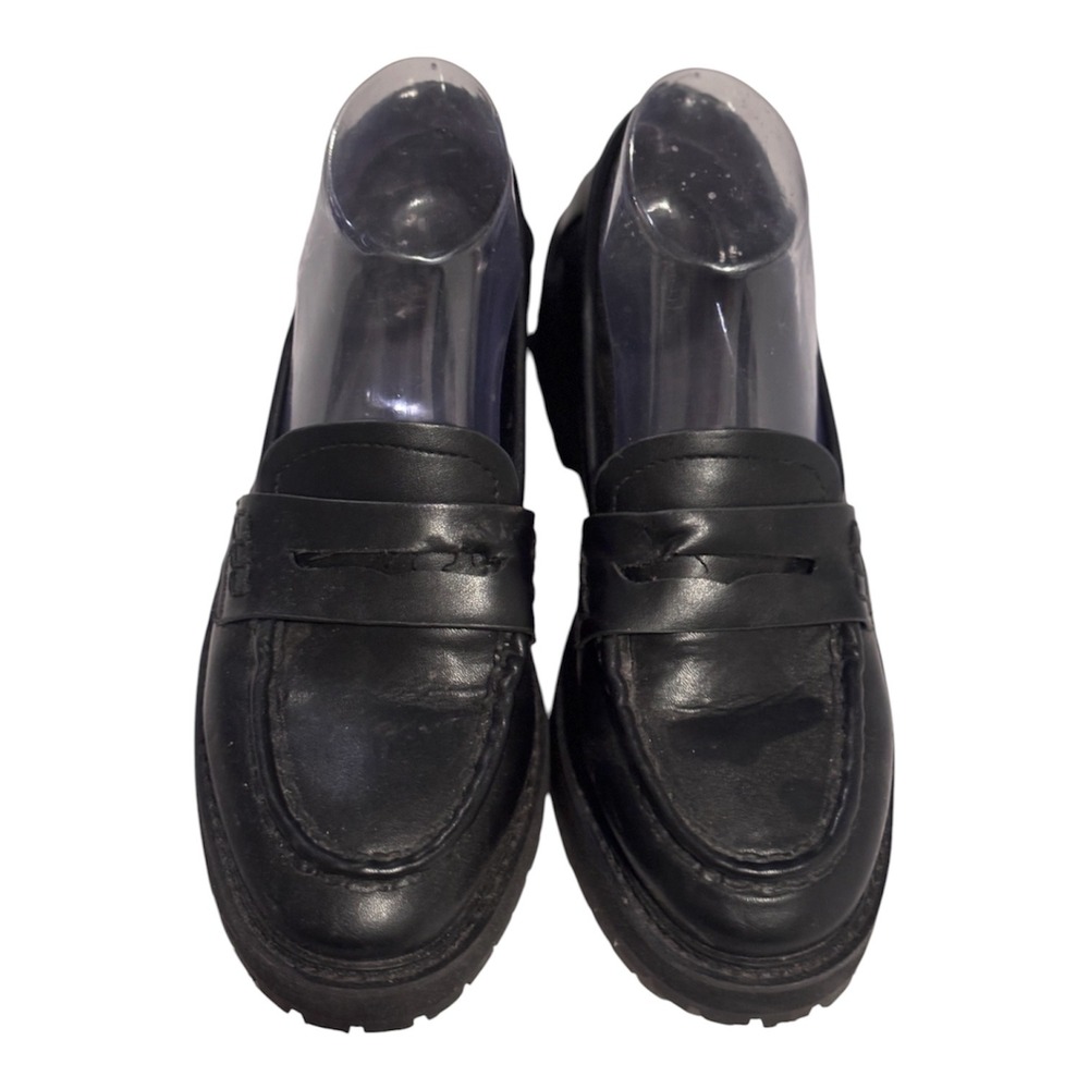 Urban Outfitters Leather Vagabond Cosmo Loafers size 8 black slip ok. Worn 1X